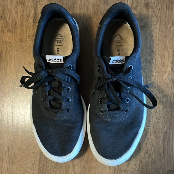 Adidas sneakers - Picture 4 of 4